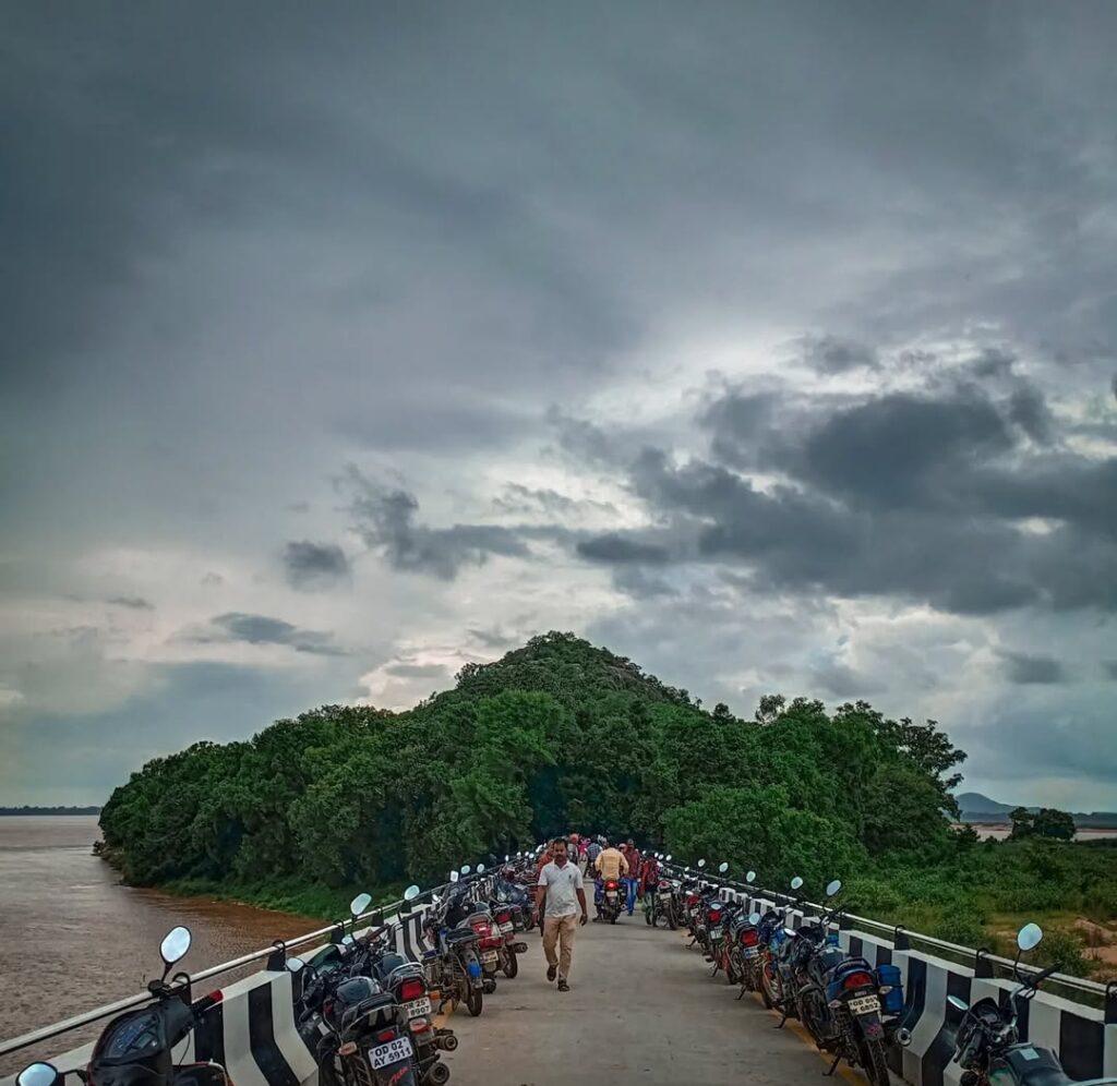 Visit Singhanath Temple T-Bridge