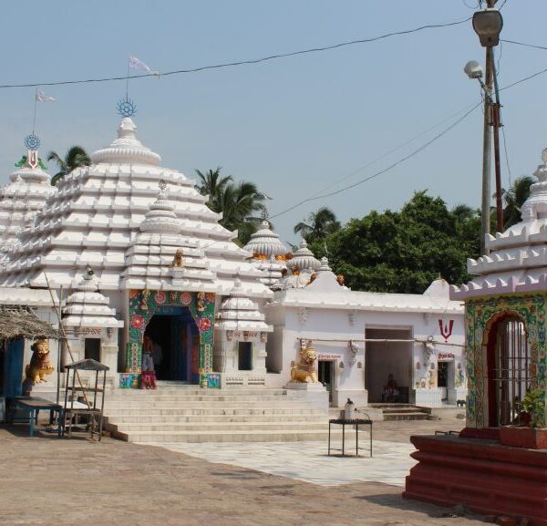 Baladevjew Temple tourmyodisha