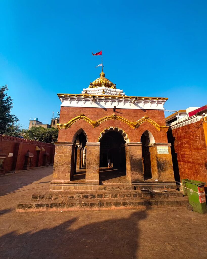 akhandalamani