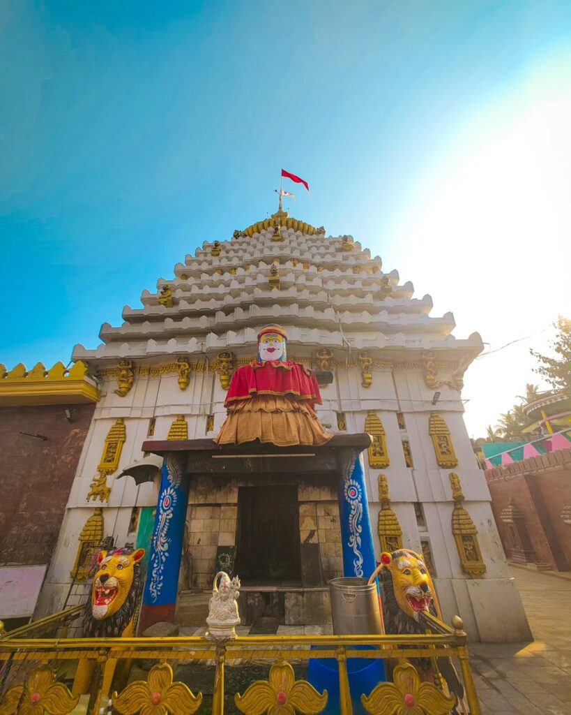 akhandalamani temple bhadrak