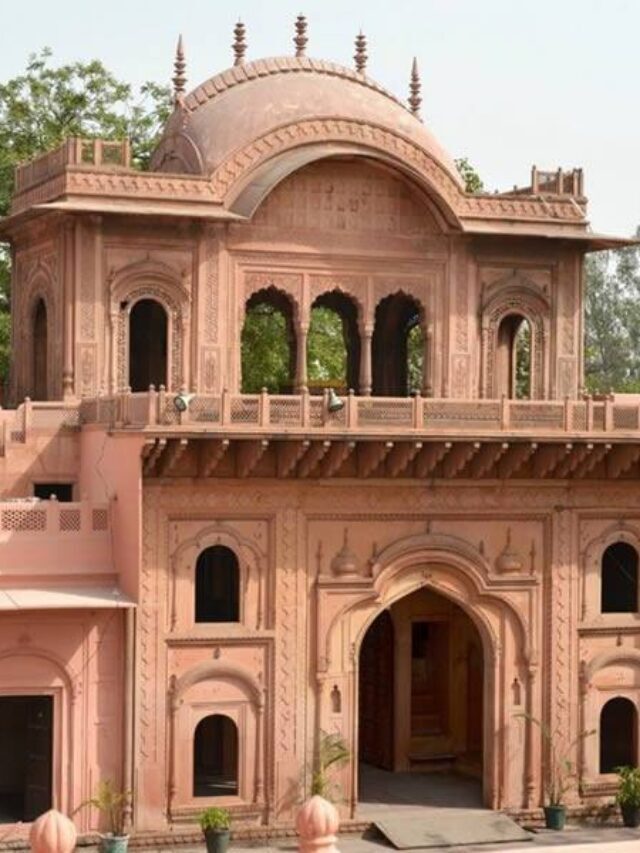 planning a trip to  Nahar Singh Mahal