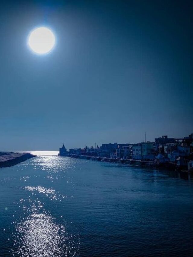 Interesting Facts About Marine Drive Mumbai