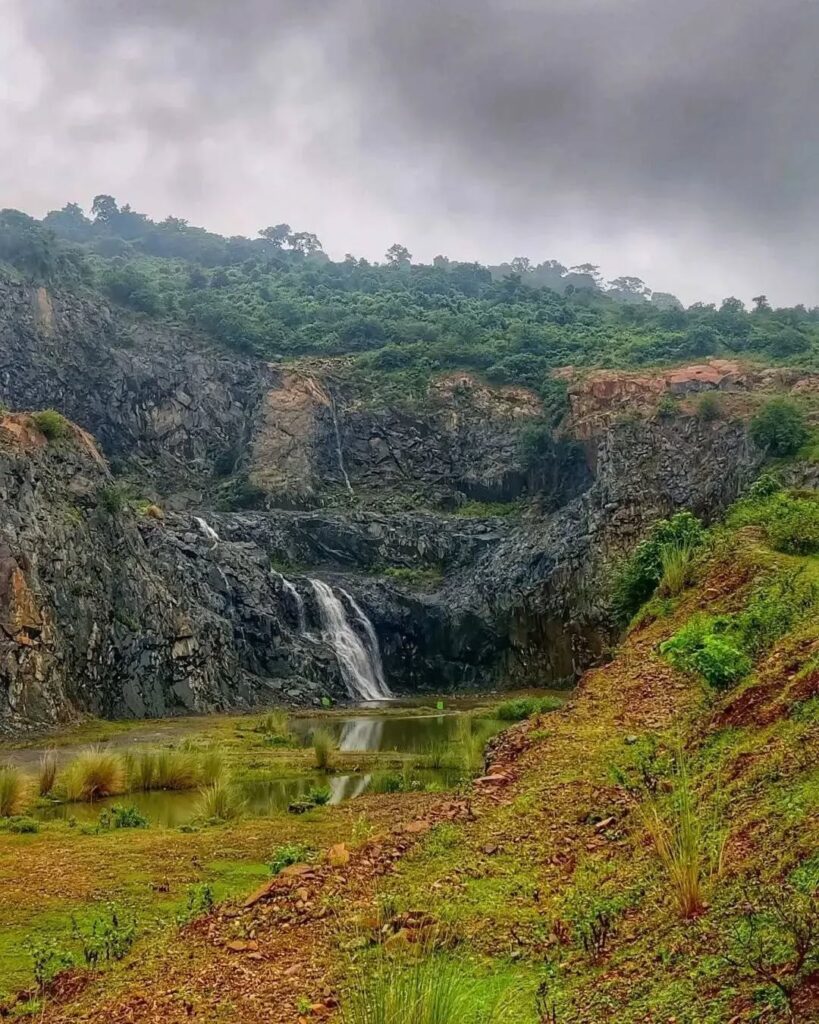 Sarisua Waterfall